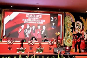 Momen Ganjar Pranowo Joget Bumbung, Megawati Tersenyum