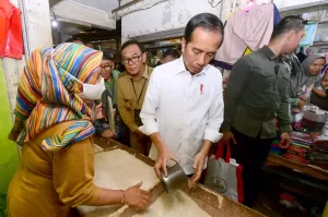 Jelang Iduladha, Jokowi Pastikan Harga Kebutuhan Pokok Terkendali