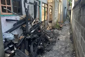 Ditinggal Salat Iduladha, Rumah Kontrakan di Bekasi Ludes Terbakar