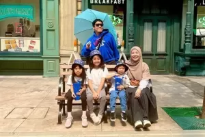 Usai Liburan Bareng ke Singapura, Natasha Rizky Komitmen Besarkan Anak Bersama Desta