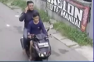 Bocah Penjual Kangkung Keliling Dihipnotis Pria Mengaku Intel, Sepeda Motor Raib