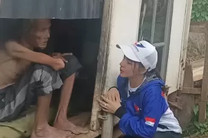 Momen Bacaleg Perindo Tati Sri Hardina Dengar Curhat Kakek Tinggal di Gubuk Reyot