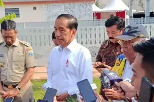Disebut Dukung Salah Satu Capres 2024, Jokowi: Tanyakan ke Gibran