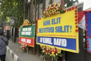 Jelang Tuntutan Mario Dandy, Karangan Bunga Penuhi PN Jaksel