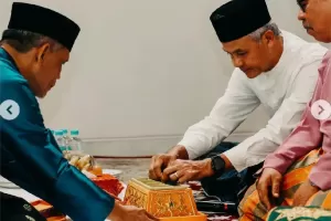 Dapat Tepak Sirih dari Lembaga Adat Melayu Riau, Ganjar Merasa Terhormat