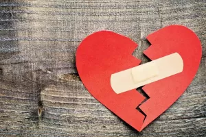 Waspadai Toxic Relationship, Bisa Terjadi pada Hubungan Percintaan hingga Politik