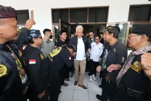 Gegap Gempita! Ratusan Laskar Agung Macan Ali Cirebon Teriakkan Ganjar-Mahfud Menang!