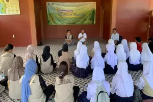 KKN di Sukabumi, Mahasiswa Budi Luhur Bantu Percantik Situs Web Desa Wisata Hanjeuli