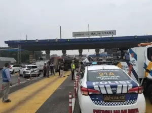 Imbas Kecelakaan Beruntun di Gerbang Tol Halim, 3 Gardu Tol Ditutup