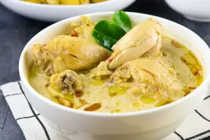 Resep Opor Ayam, Hidangan Klasik Favorit saat Lebaran