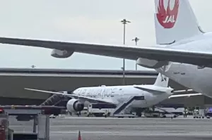 Turbulensi Pesawat Singapore Airlines: Ancaman Nyata di Udara, Bagaimana Menyikapinya?