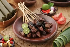 7 Rekomendasi Tempat Makan Sate Enak di Jakarta Pusat, Rasanya Juara