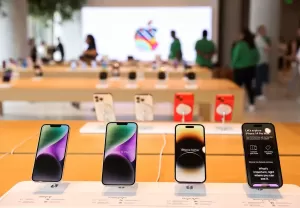 Pemilik iPhone 15 Gigit Jari, Tidak Bisa Gunakan Fitur AI Apple Intelligence