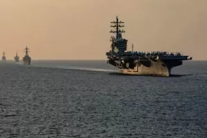 Kapten Kapal Induk Eisenhower AS Respons Klaim Houthi: Kami Belum Tenggelam
