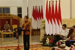 Jokowi Minta Menterinya Jaga Stabilitas Politik agar Masa Transisi Mulus
