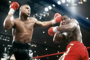 Laga Penuh Taktik Legenda Tinju, Mike Tyson Vs Frank Bruno