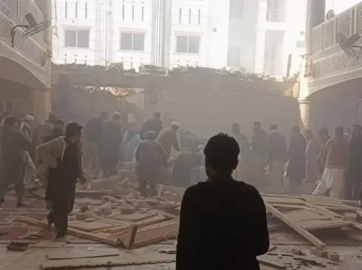 BREAKING NEWS: Serangan Bom Bunuh Diri Guncang Masjid di Peshawar Pakistan