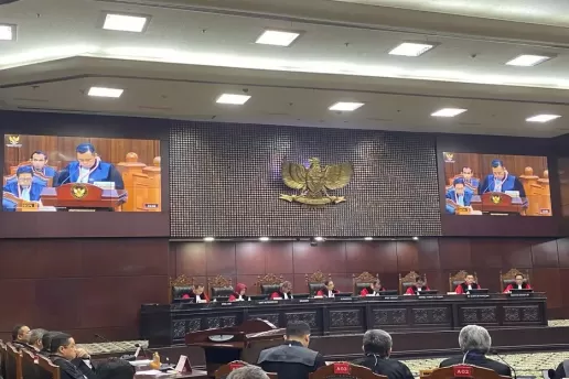 Ketua MK Tegur Kuasa Hukum KPU Gara-gara Sanjung Hasyim Asyari di Sidang PHPU