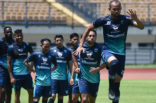 Robert Alberts Ungkap Kelemahan Persib Bandung Usai Tekuk Borneo FC