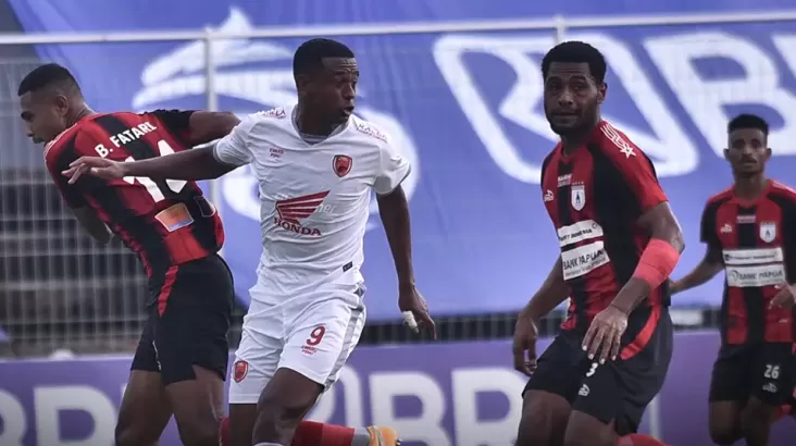 Hasil Liga 1 Persipura vs PSM Makassar: Mutiara Hitam Betah di Zona Degradasi