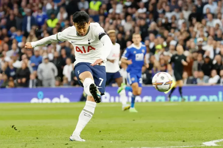 Hasil Tottenham vs Leicester City: Son Heung-min Hat-trick, Spurs Bayangi Man City di Puncak