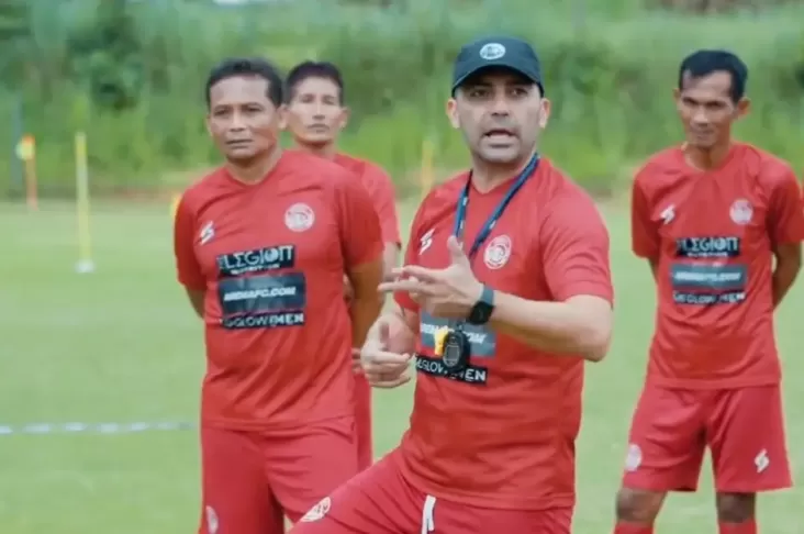Derby Jatim Arema FC vs Persebaya, Pelatih Saling Umbar Pujian