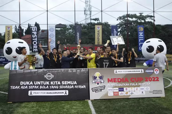 Menpora dan Kurniawan Dwi Yulianto Apresiasi Turnamen Sepak Bola Media Cup 2022