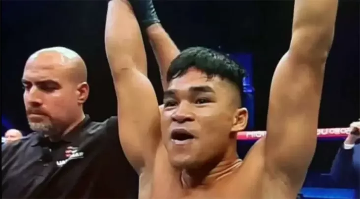 Petarung Indonesia Jeka Saragih Menang KO atas Won Bin Ki di Semifinal Road to UFC