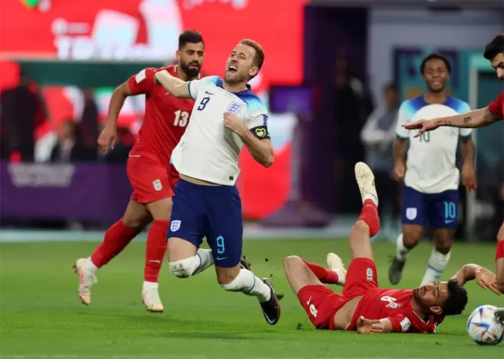 Hasil Inggris vs Iran: The Three Lions Menang Telak 6-2, Harry Kane Kena Tekel Keras