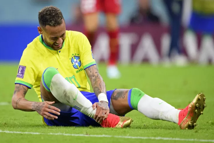 Neymar Perlihatkan Cedera Pergelangan Kaki, Kondisinya Diragukan Maksimal Bela Brasil