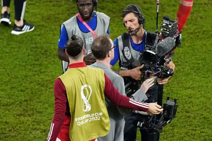 Wales Tereliminasi di Piala Dunia 2022, Gareth Bale Frustrasi dan Dorong Kamera TV 2 Kali