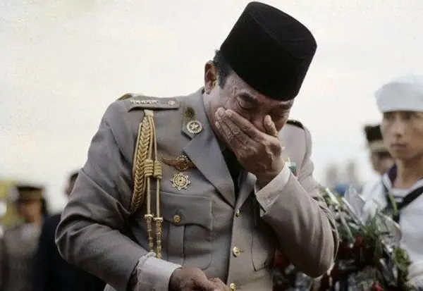 Kisah Presiden Sukarno Menyita Rumah Setan Freemasonry